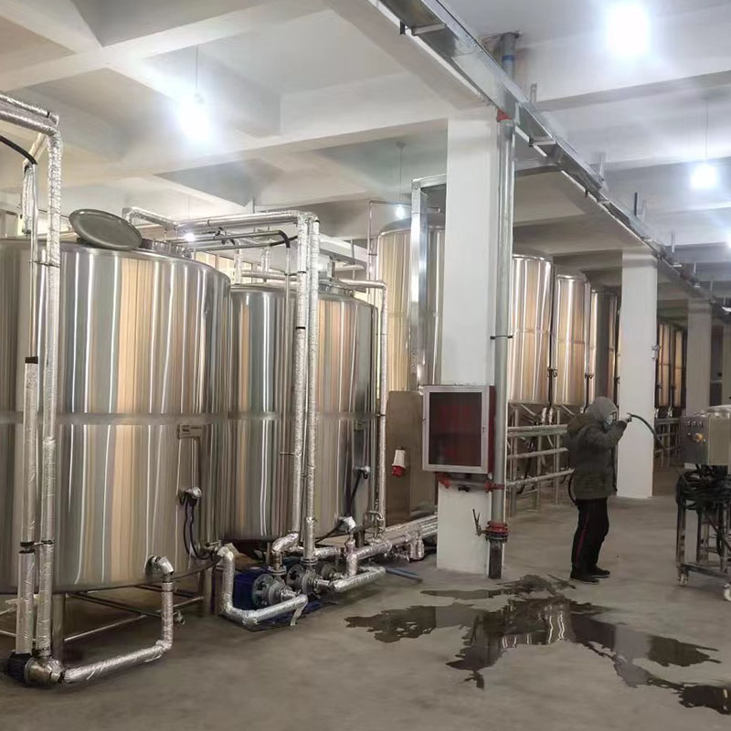 乌苏精酿啤酒设备